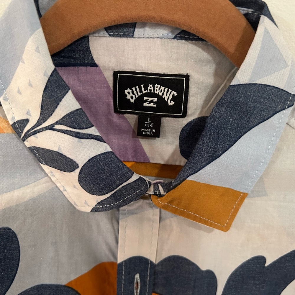 Billabong boys short sleeve shirt - perfect for summer!